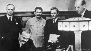 Uma aliança controversa: o pacto nazi-soviético na Segunda Guerra